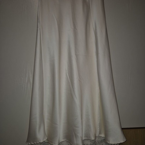 Decoro cream maxi skirt with slit and lace S/M