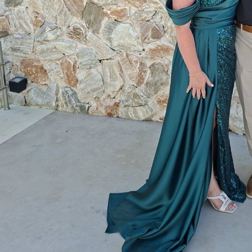 Dress green size M like new