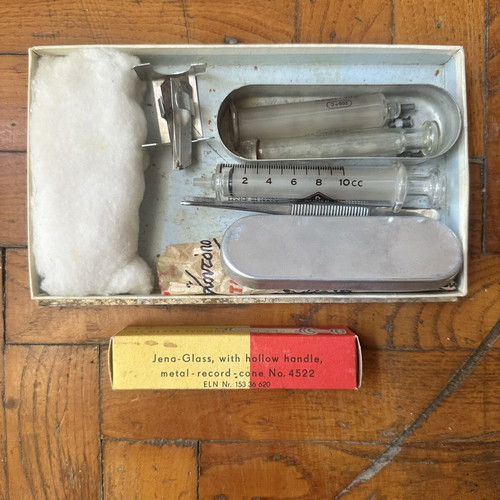 Vintage glass syringe set 5ml with 10 metal needles and case