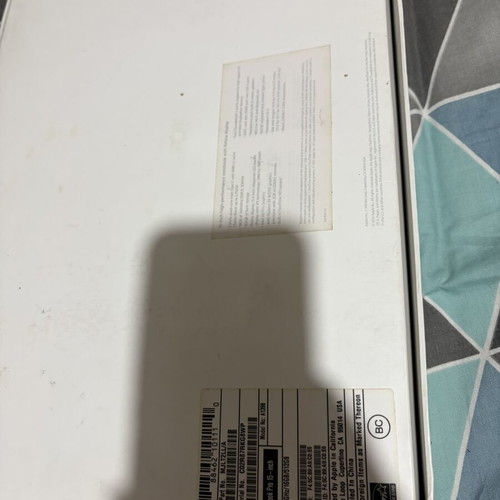Apple MacBook Pro 15" A1398 used, screen damaged for repair or parts