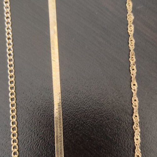 Anklet set of 3, like new, gold color