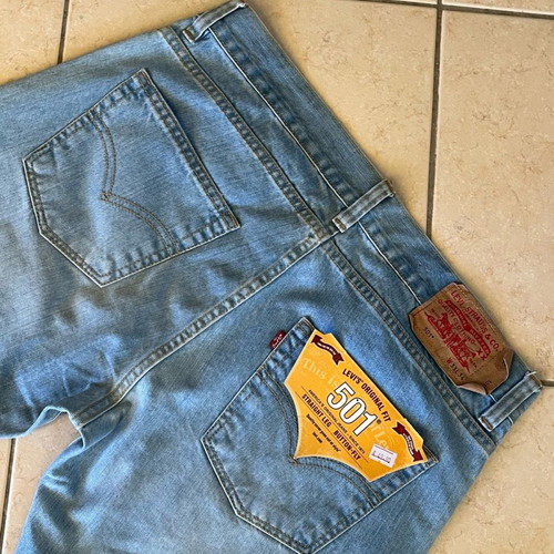 Levis short pants new size 33/34