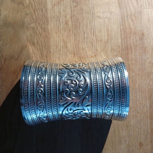 Ancient Greek accessory set with gold laurel wreath and 2 silver cuffs