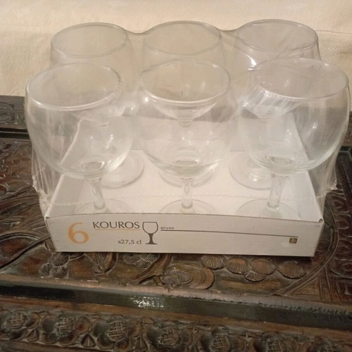 Wine glasses stemmed new, set of 6 pieces