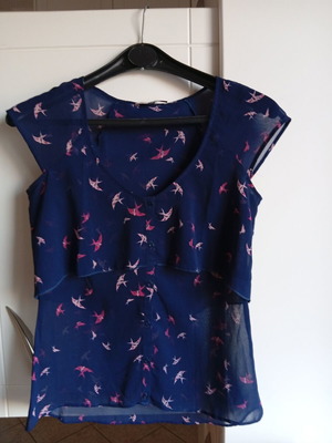 Bershka sleeveless top like new, dark blue with pink swallows