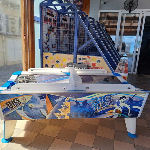 Ice Hockey Table Game like new with coin slot