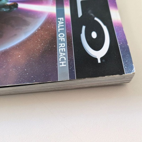 Halo: Fall of Reach graphic novel used, English edition