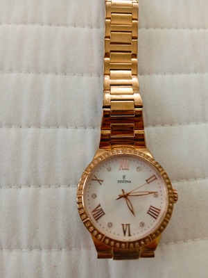 Festina women's watch with rose gold steel bracelet and zircon crystals