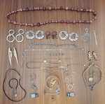 Bijoux assorted, like new, colorful set