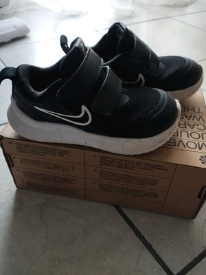 Nike Star Runner athletic shoes like new, size 22, black