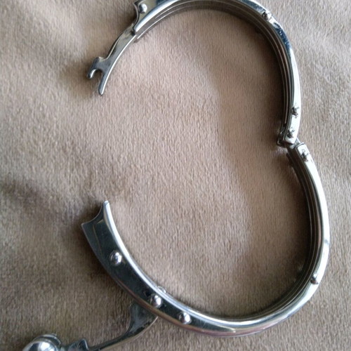 A.L.E. men's stainless steel handcuff bracelet like new, silver