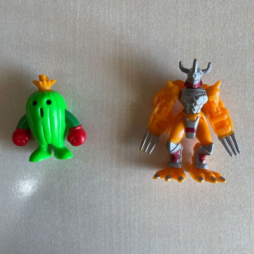 Digimon vintage figures used, pack of 35 from 1999-2000