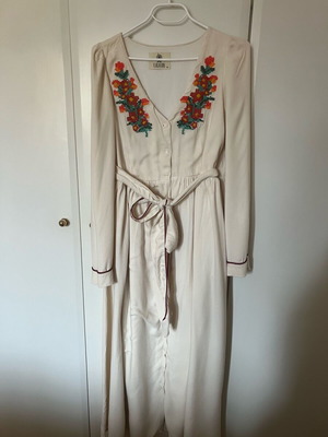 Vintage Karavan dress used with embroidery and detachable belt