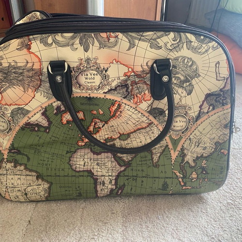 Trolley suitcase like new, almost unused, dimensions 55x40x25