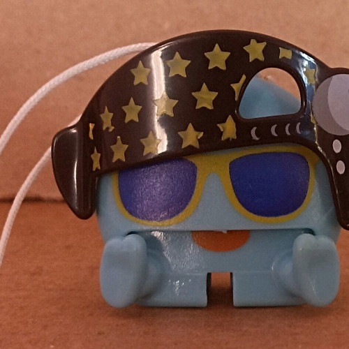 Kinder Joy emoji music 2018 like new