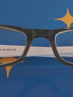 D&P Eyeglass Frame like new, green and beige