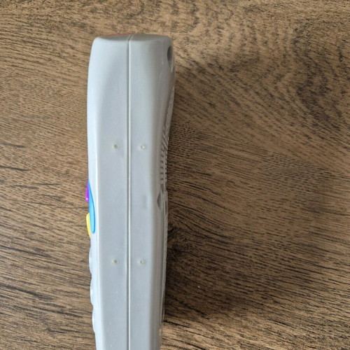 Fisher-Price Play and Learn Educational Remote like new with music and lights