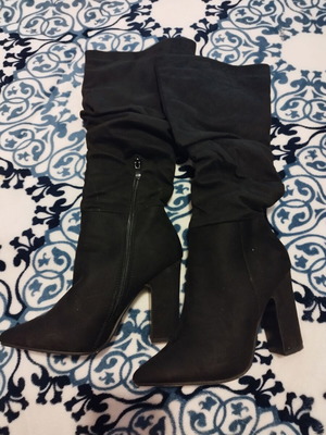 Women's boots like new, size 38, black