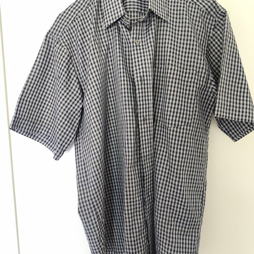 Checked shirt size M like new, black and white