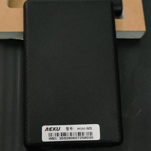 AEKU M5 ultra-compact cell phone new, black