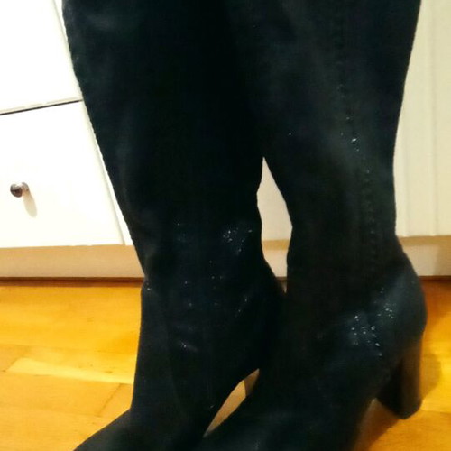 Boots size 38 over the knee like new, black with 9 cm heel