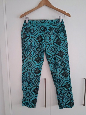 Slim pants like new, size M 38 10, white and turquoise