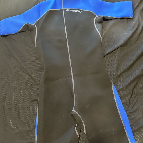 Cressi Lido diving suit 2mm size 2XL with free T-shirt