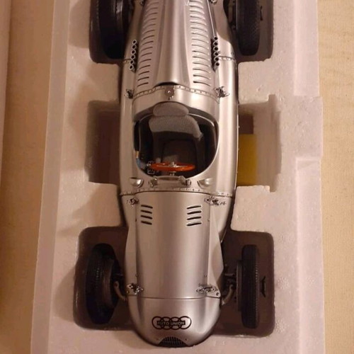 Auto-Union Typ D 1938-1939 model 1:18 new