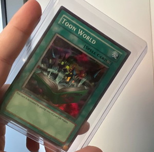Toon World MRL-E076 1st Edition Yu-Oh-Oh! card