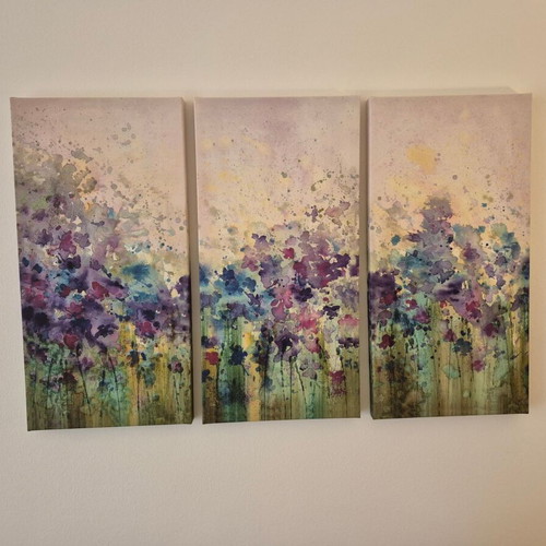 Painting with three pieces like new, vivid colors