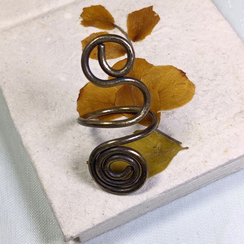 Brass ring with meander design handmade, new, oxidized, size 18.5 mm
