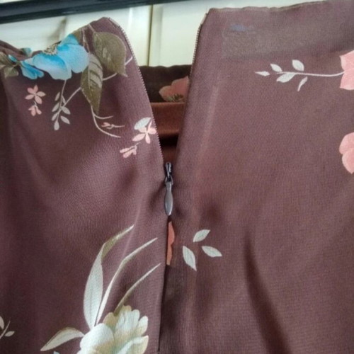 Anna Riska skirt new, floral chiffon with satin lining, size XL