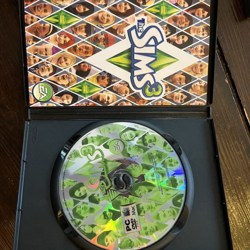 The Sims PC games bundle used with multiple expansion packs