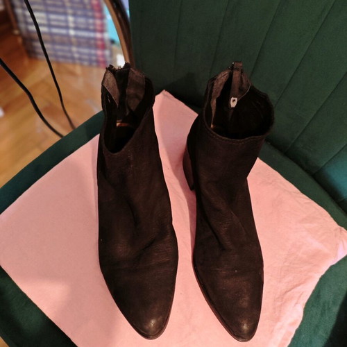 Dolce Vita leather ankle boots used, black