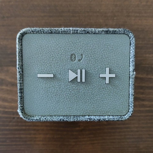 Creative Nuno Micro speaker used, Bluetooth and USB