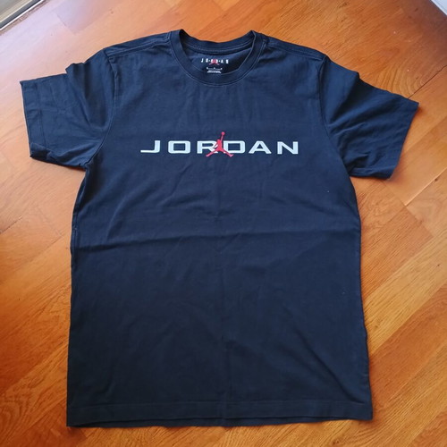 Jordan T shirt medium black like new