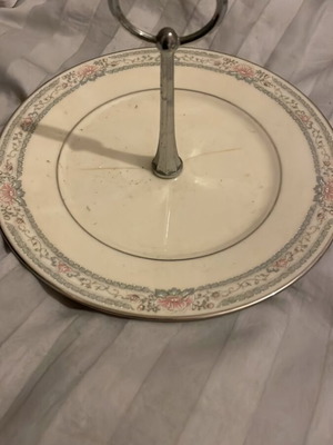 Lenox Charleston serving tray like new with handle