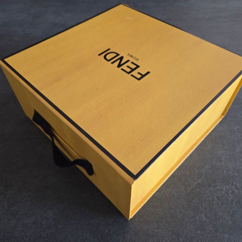 FENDI packaging box used, magnetic closure, 29.5x28.5x13.5 cm