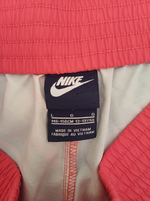 Nike shorts like new, size 12-13 years, pink multicolor