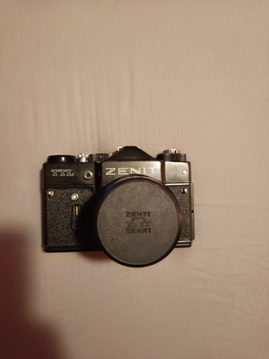 Zenit TTL camera like new with leather case