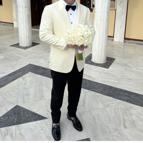 Papadogavros Kifisia Groom Suit new with 2 white shirts and shoes