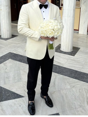 Papadogavros Kifisia Groom Suit new with 2 white shirts and shoes