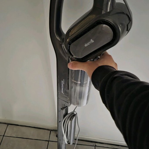 Stick vacuum cleaner used