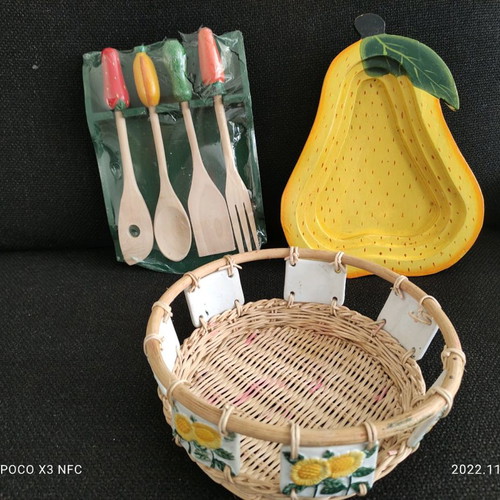 Useful items new, set of 3 with fruit bowl, spoons and basket