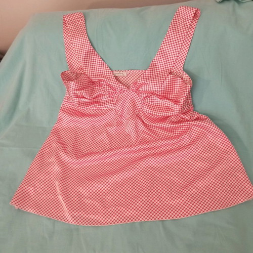 Anonima satin tank top used, size Large