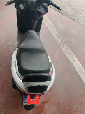 Sym Joyride 200i EVO scooter 2011 like new, 171 cc, 27,266 km