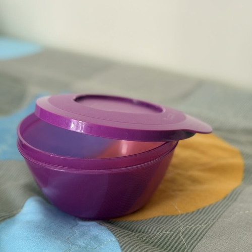Tupperware Impressions bowl 425ml used, purple