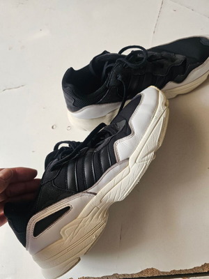Adidas Falcon used shoes size 47