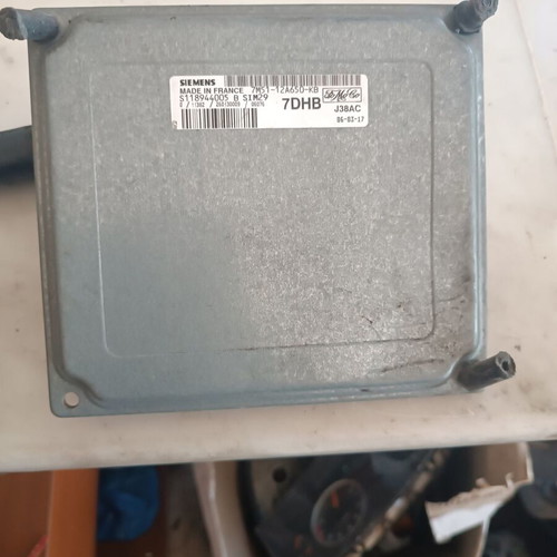 Engine Control Unit for Ford Focus '04-'08 like new, code 7M51-12A650-KB