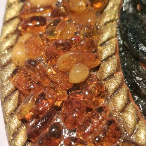 Horseshoe for good luck with natural Baltic amber new